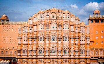 Kiedy świeci się Pałac Kultury? Kiedy świeci się Pałac Kultury?