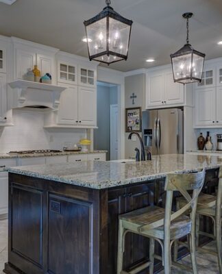 Ile wystaje blat poza szafki dolne?