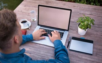 Jak się pisze w dniu jutrzejszym? Jak się pisze w dniu jutrzejszym?